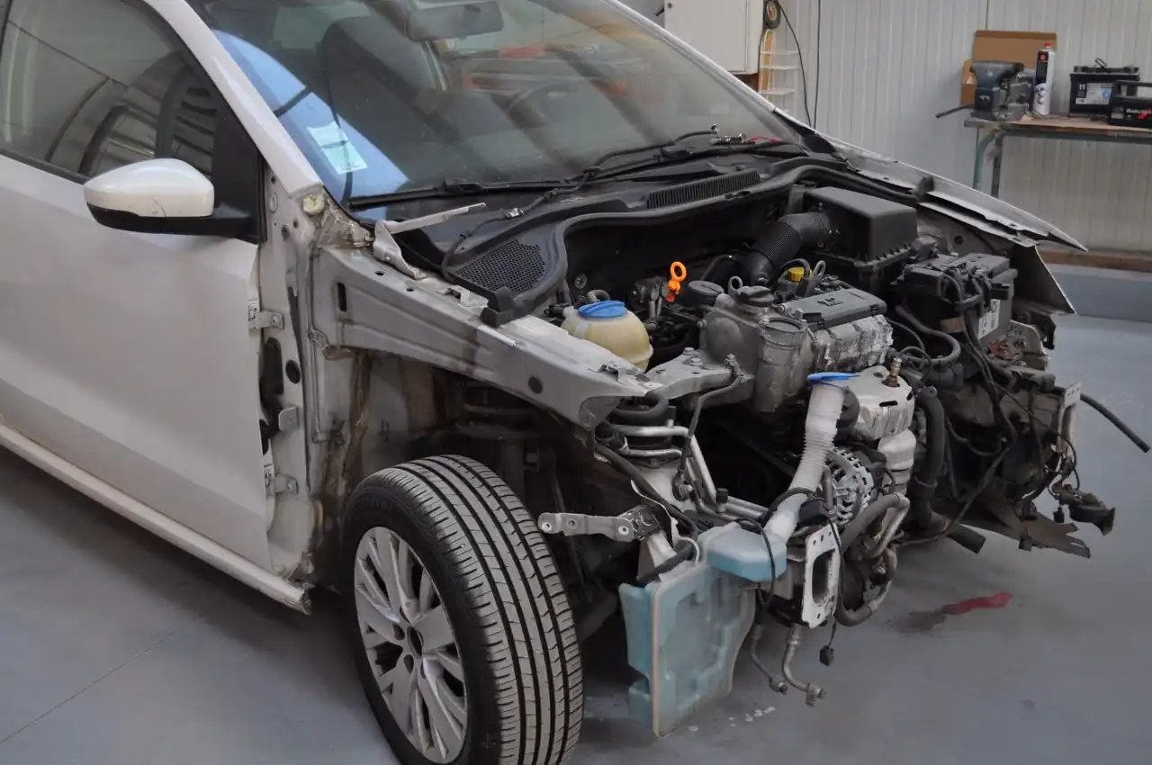 Remplacement des éléments de carrosserie Large